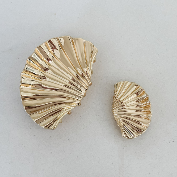 Golden Shell Hair Claw | 2 Sizes | Willow & the Waves Collection