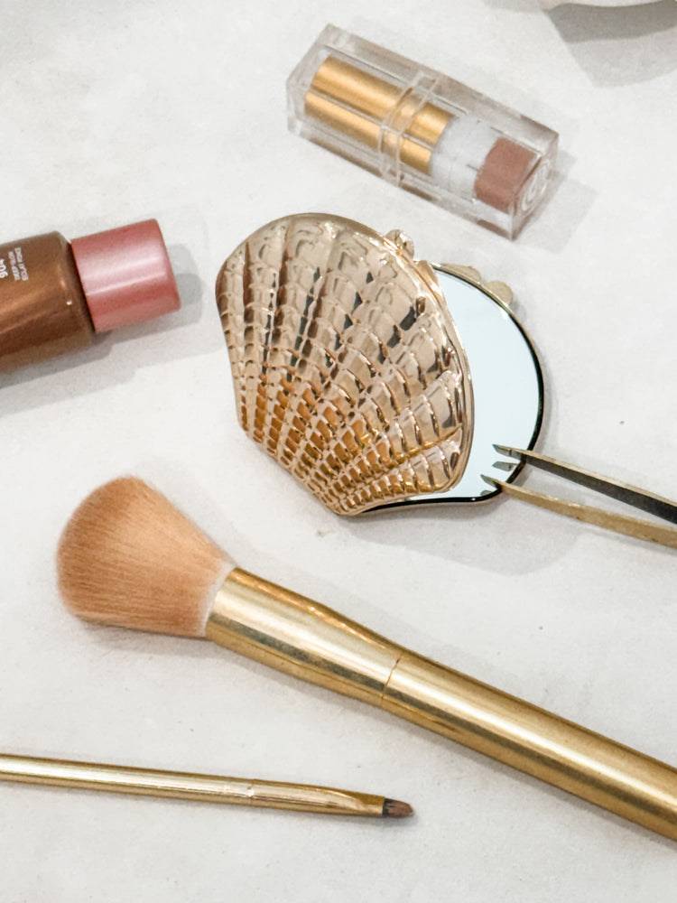 Shell Compact Mirror