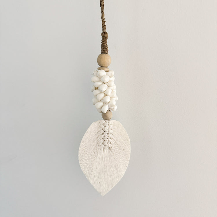 Malibu Tassel | White Shell