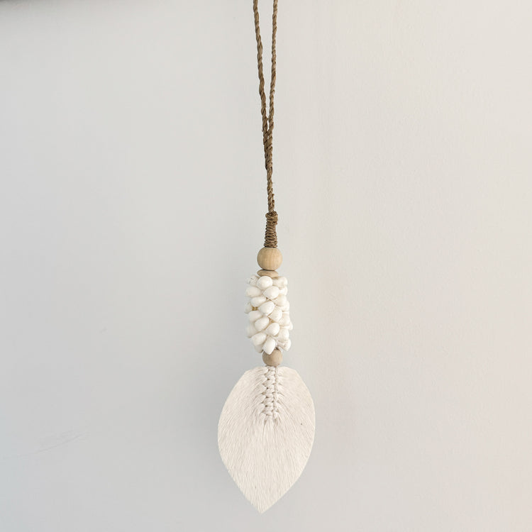 Malibu Tassel | White Shell