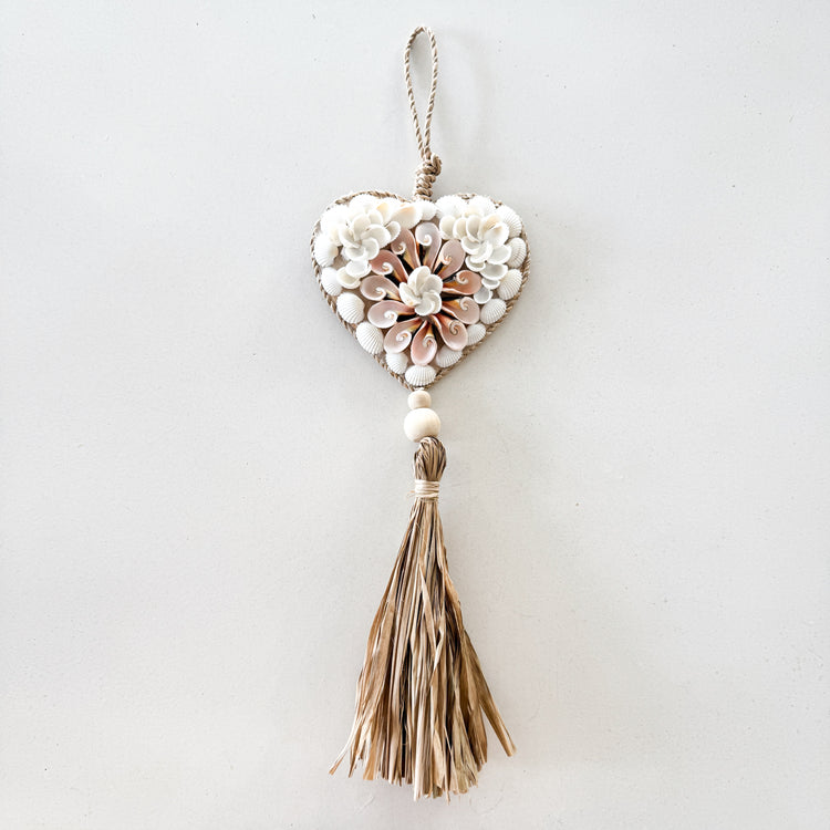 Fleur Hanging Shell Heart with Tassel