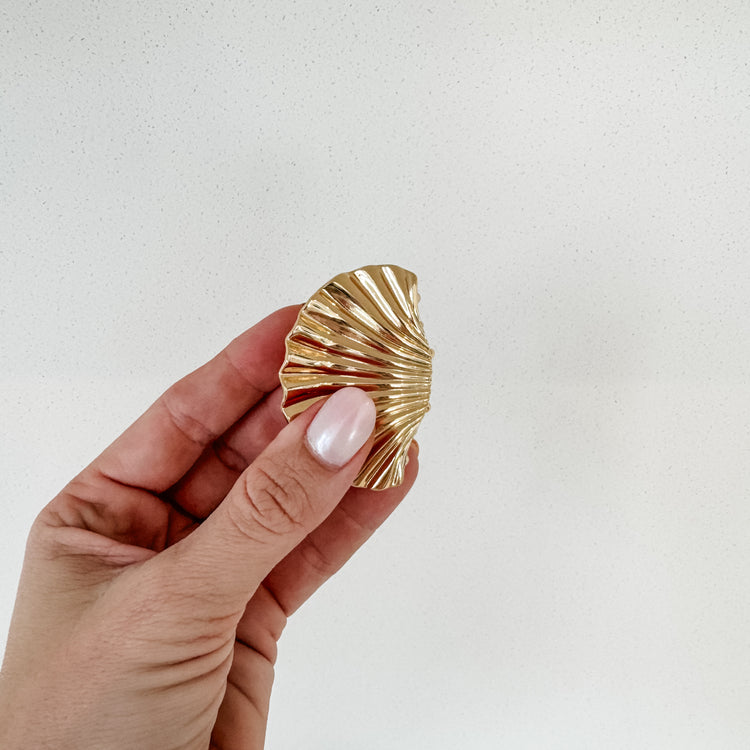 Golden Shell Hair Claw | 2 Sizes | Willow & the Waves Collection