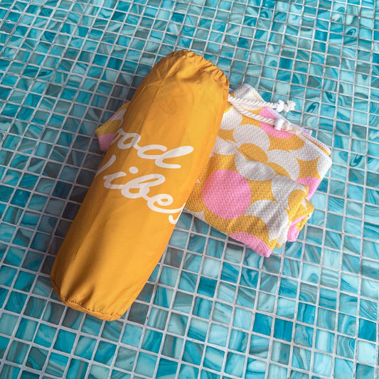 Good Vibes Towel | Retro Dot | Willow & the Waves Collection